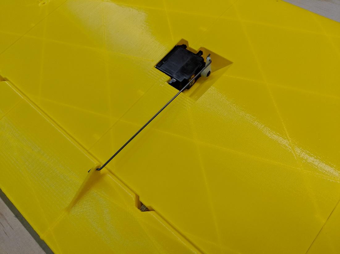 Aileron servo connected to the control horn
