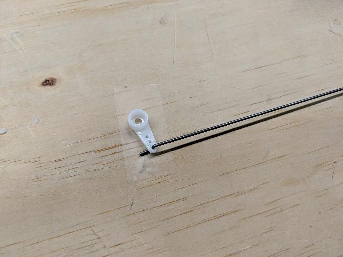 Z-bend on the elevator pushrod