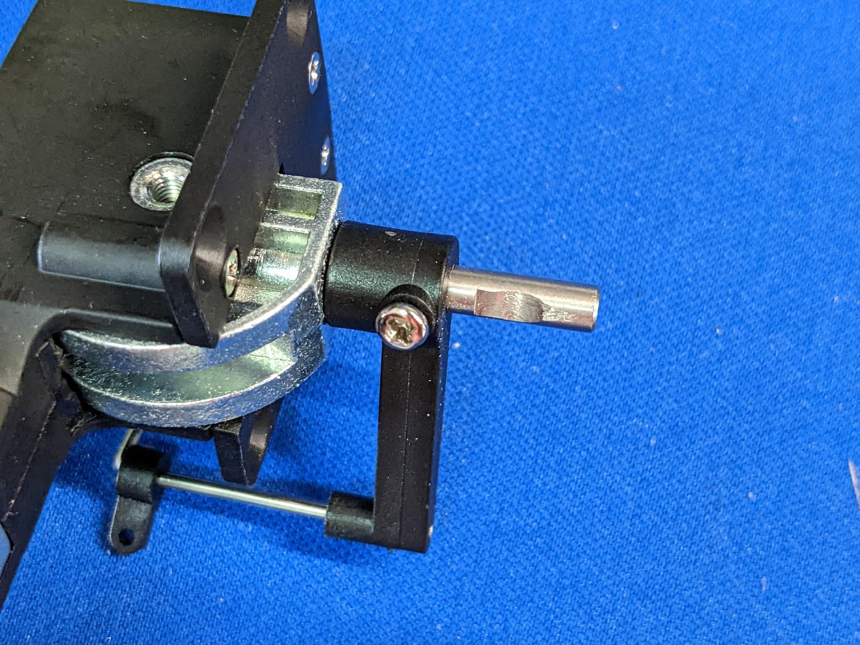 Retract unit flat spots extended