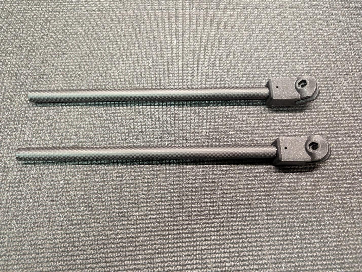 Main gear joints glued to the struts