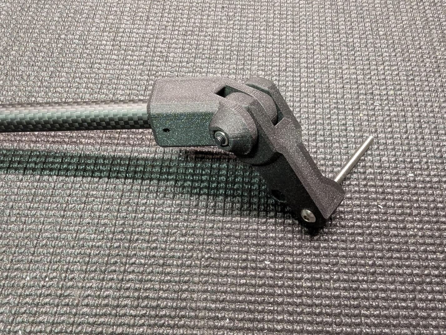 Main gear arm assembly