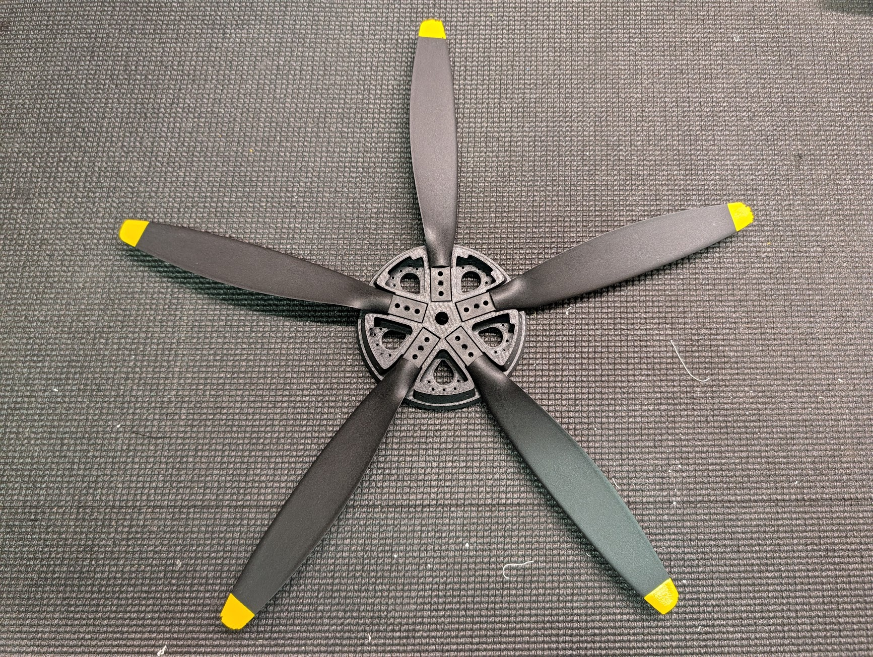 Blades installed in the hub