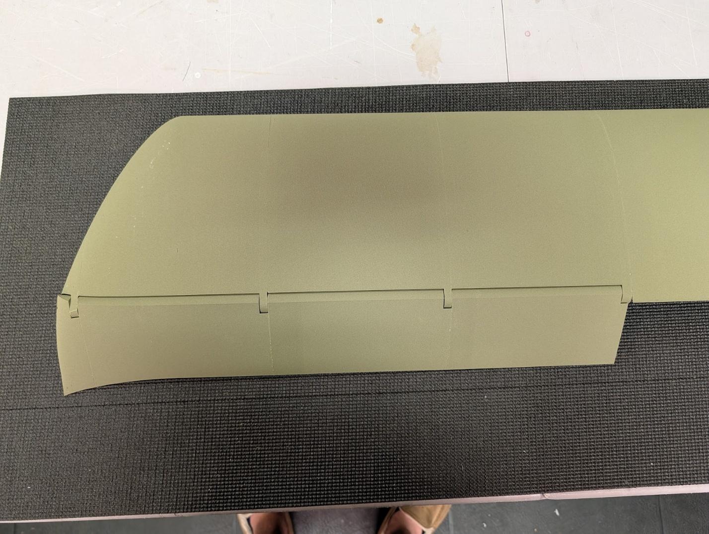 Ailerons installed with hinge rods