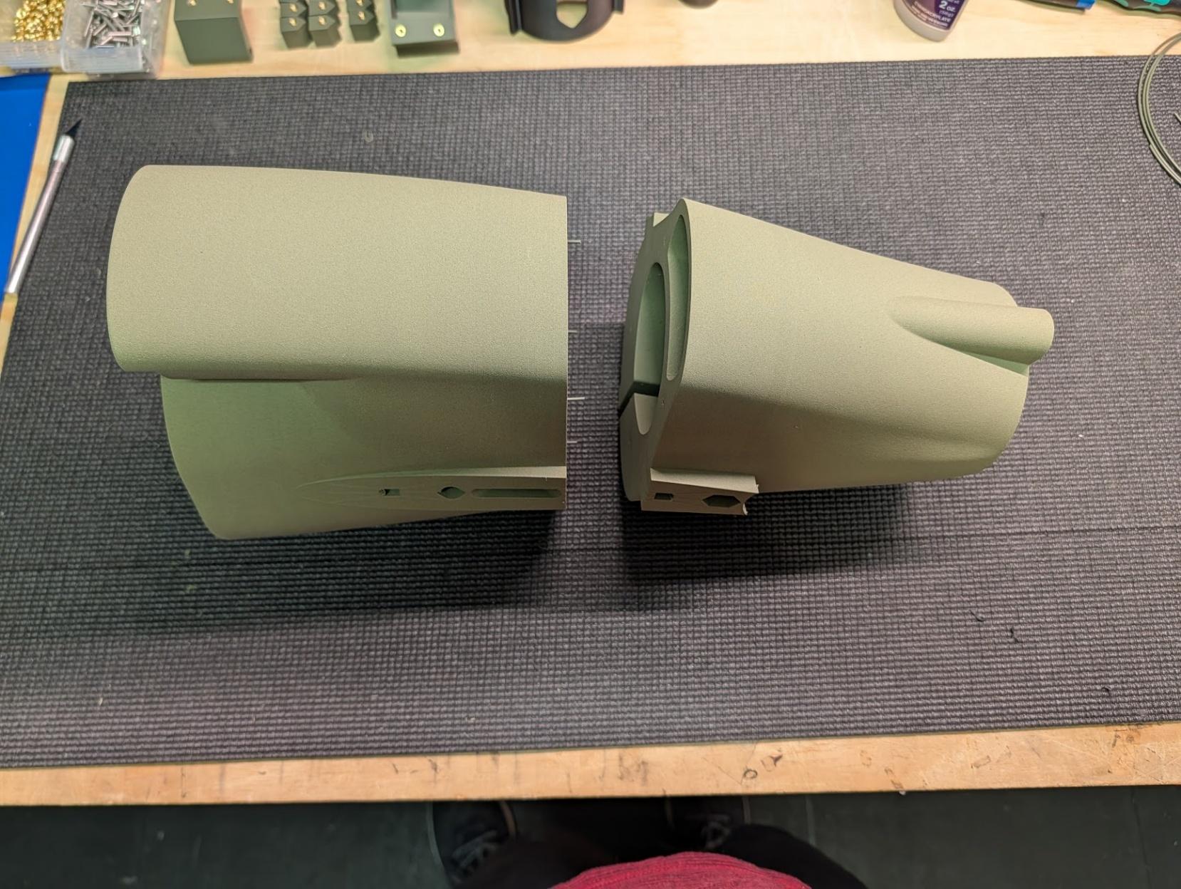 Joining fuselage sections 8 and 9