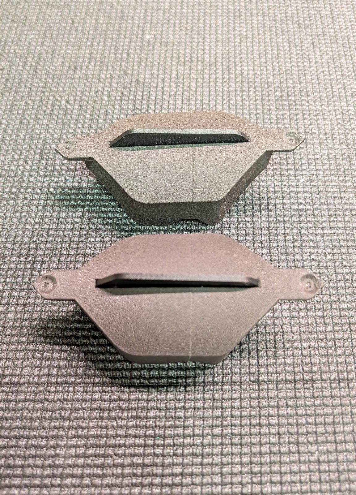 Fan hatch / intake covers, top