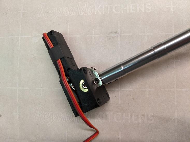 Main retract leads folded back and secured