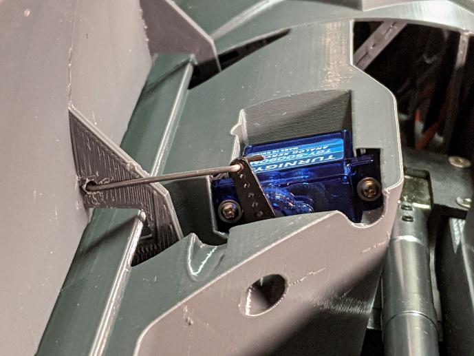 Servo arm pushed onto the servo